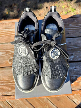 G/FORE Kiltie Dress Golf Shoe Golf Sneakers Black & White US 9.5 Like New